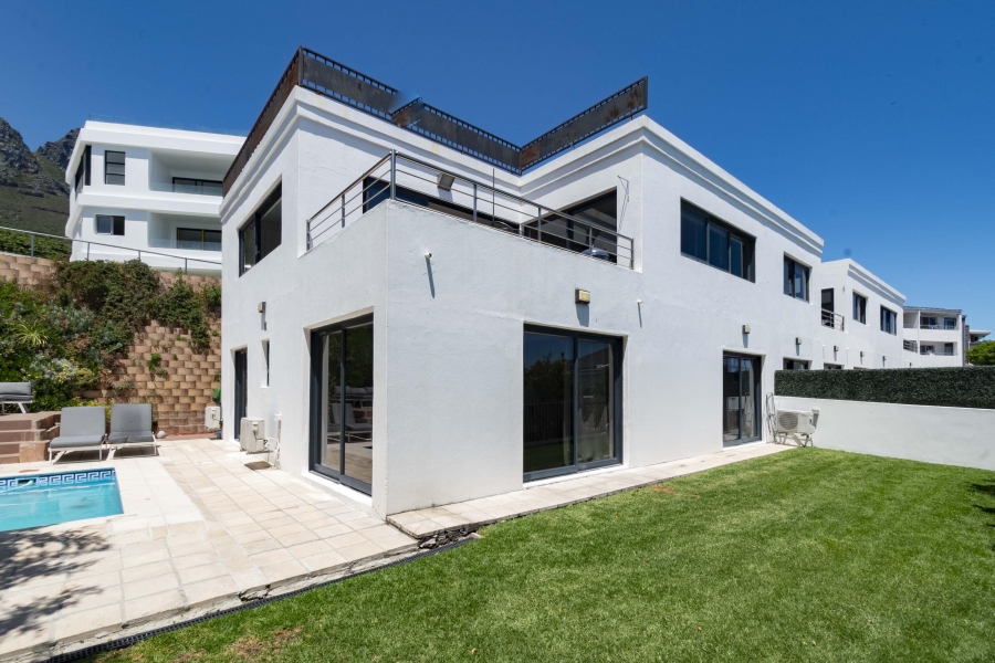 To Let 3 Bedroom Property for Rent in Camps Bay Western Cape